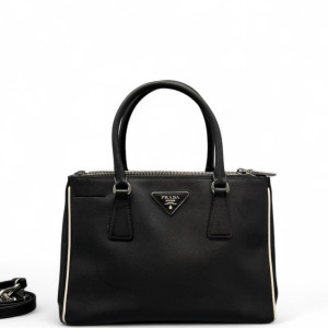Prada Small Galleria Double Zip Tote Saffiano Calfskin Black Prada Small Galleria Double Zip Tote Saffiano Calfskin Black