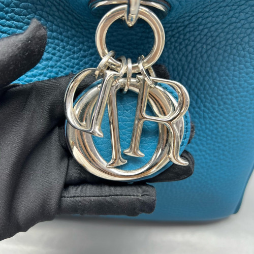 Dior Medium Diorissimo Tote Grained Calfskin Blue