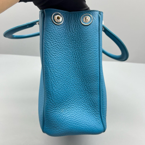 Dior Medium Diorissimo Tote Grained Calfskin Blue