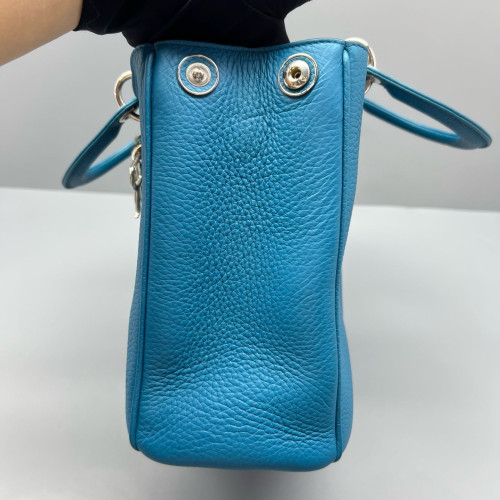 Dior Medium Diorissimo Tote Grained Calfskin Blue