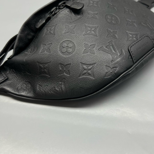 Louis Vuitton Discovery Bumbag Monogram Shadow Black Louis Vuitton Discovery Bumbag Monogram Shadow Black