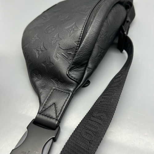 Louis Vuitton Discovery Bumbag Monogram Shadow Black Louis Vuitton Discovery Bumbag Monogram Shadow Black