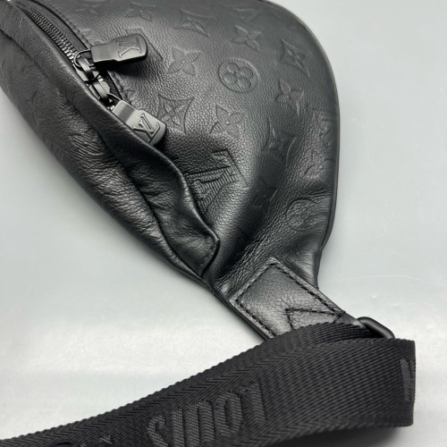 Louis Vuitton Discovery Bumbag Monogram Shadow Black Louis Vuitton Discovery Bumbag Monogram Shadow Black