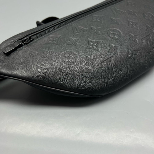 Louis Vuitton Discovery Bumbag Monogram Shadow Black Louis Vuitton Discovery Bumbag Monogram Shadow Black