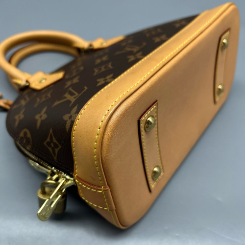 Louis Vuitton Alma BB Monogram Brown