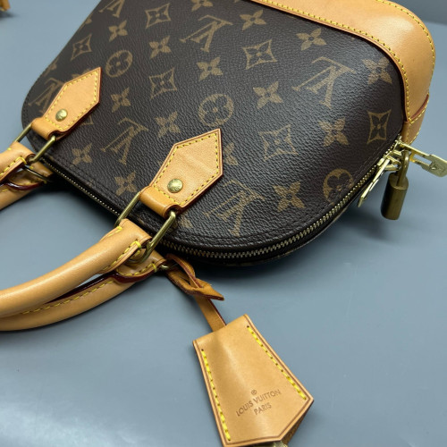Louis Vuitton Alma BB Monogram Brown