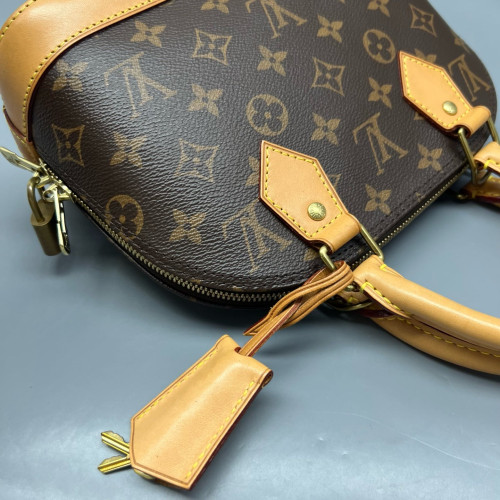 Louis Vuitton Alma BB Monogram Brown