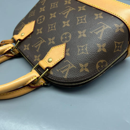 Louis Vuitton Alma BB Monogram Brown