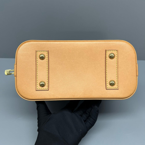 Louis Vuitton Alma BB Monogram Brown