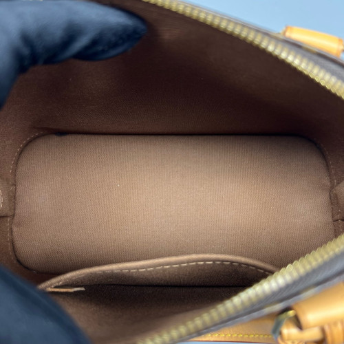 Louis Vuitton Alma BB Monogram Brown