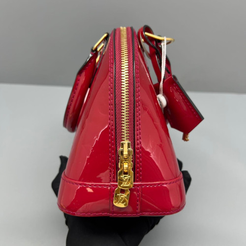 Louis Vuitton Alma BB Vernis Azalea