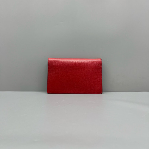 Gucci Interlocking G Chain Wallet Calfskin Red