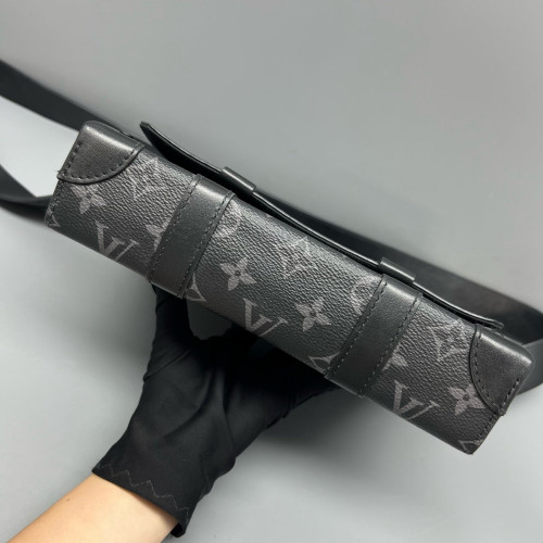 Louis Vuitton Trunk Messenger Monogram Eclipse Black