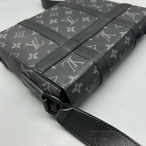 Louis Vuitton Trunk Messenger Monogram Eclipse Black