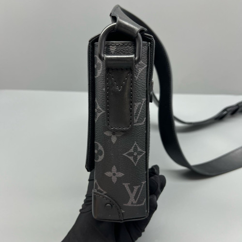 Louis Vuitton Trunk Messenger Monogram Eclipse Black
