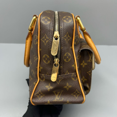 Louis Vuitton Manhattan PM Monogram Brown