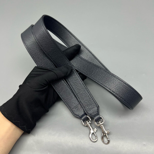Yves Saint Laurent Medium Sunset Grained Calfskin Black