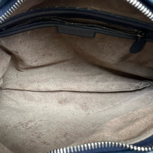 Bottega Veneta Medium Veneta Hobo Calfskin Intrecciato Dark Blue