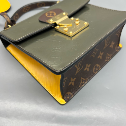 Louis Vuitton Spring Street Vernis Monogram Brown Yellow