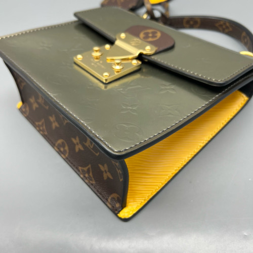 Louis Vuitton Spring Street Vernis Monogram Brown Yellow