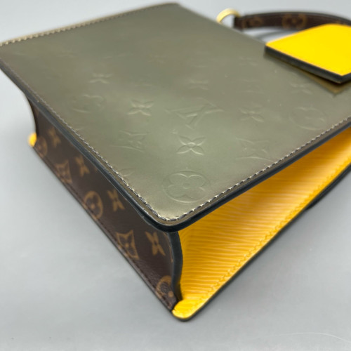 Louis Vuitton Spring Street Vernis Monogram Brown Yellow