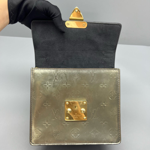 Louis Vuitton Spring Street Vernis Monogram Brown Yellow