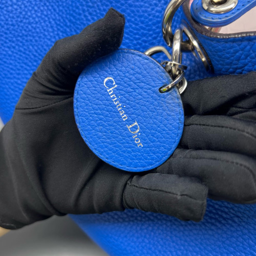 Dior Medium Diorissimo Tote Grained Calfskin Blue
