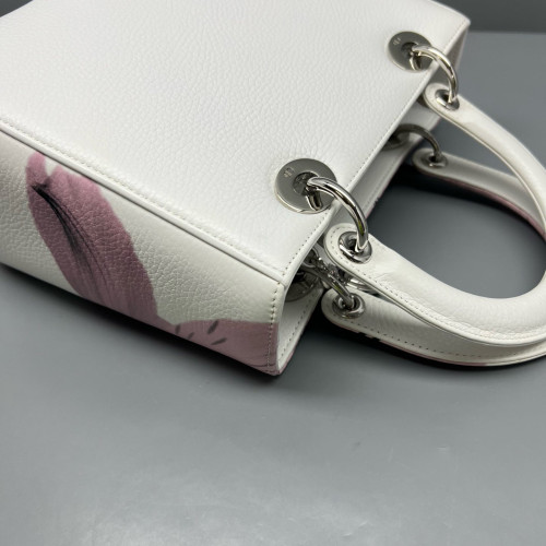 Dior Medium Lady Dior Grained Calfskin White Pink Black