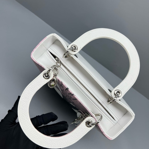 Dior Medium Lady Dior Grained Calfskin White Pink Black