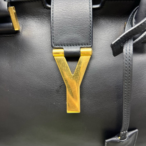 Yves Saint Laurent Medium Cabas Chyc Calfskin Black
