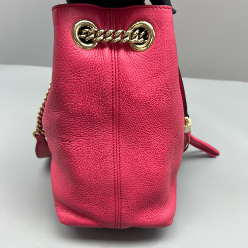 Gucci Medium Soho Shoulder Bag Calfskin Fuchsia
