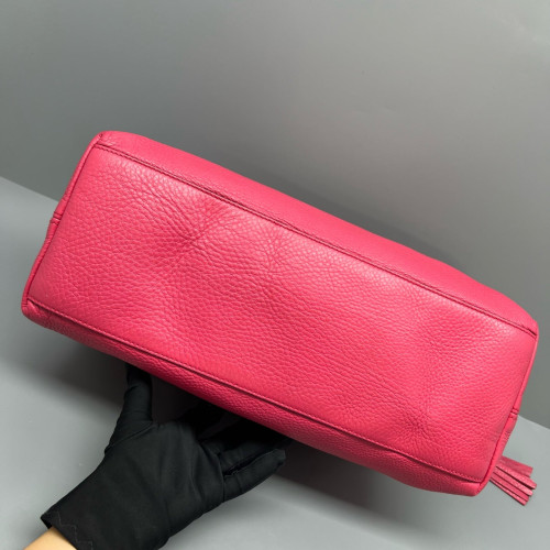 Gucci Medium Soho Shoulder Bag Calfskin Fuchsia