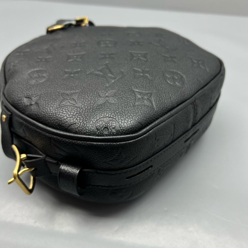 Louis Vuitton Boite Chapeau Souple MM Monogram Empreinte Black