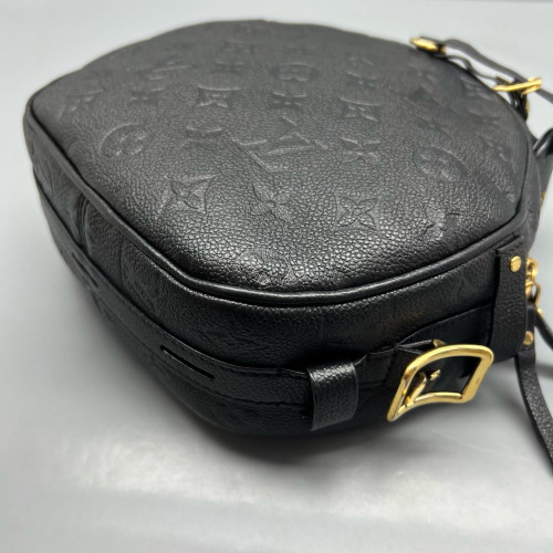 Louis Vuitton Boite Chapeau Souple MM Monogram Empreinte Black