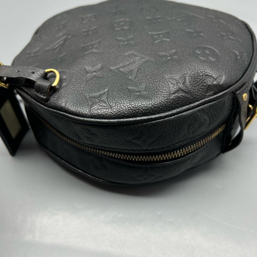 Louis Vuitton Boite Chapeau Souple MM Monogram Empreinte Black