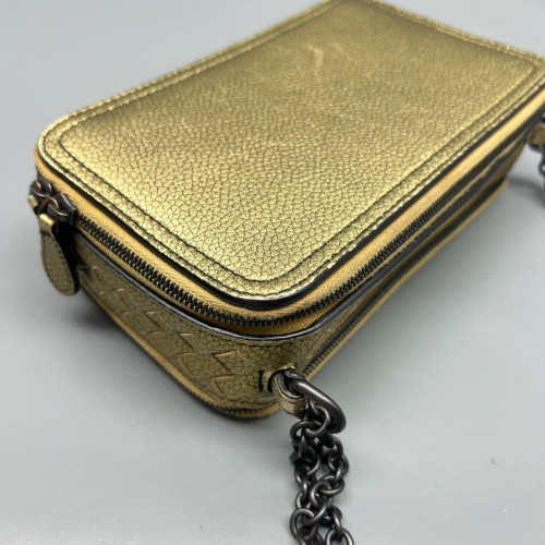 Bottega Veneta Camera Case Grained Calfskin Lambskin Intrecciato Nappa Gold Bottega Veneta Camera Case Grained Calfskin Lambskin Intrecciato Nappa Gold