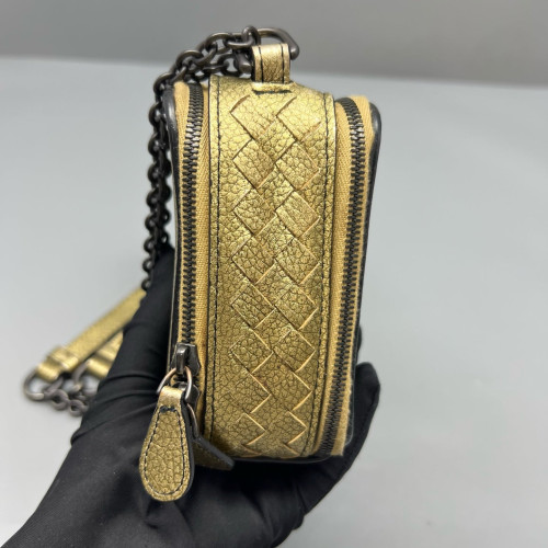 Bottega Veneta Camera Case Grained Calfskin Lambskin Intrecciato Nappa Gold Bottega Veneta Camera Case Grained Calfskin Lambskin Intrecciato Nappa Gold