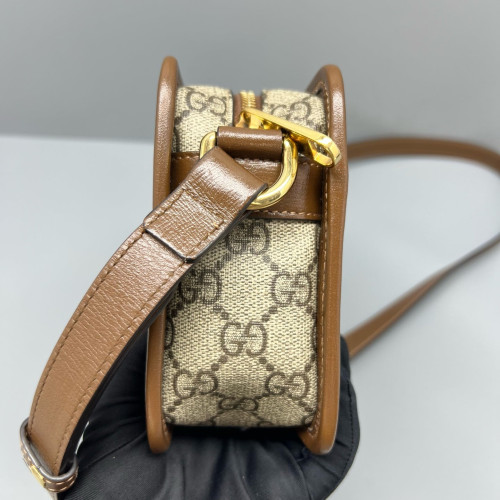 Gucci Camera Case GG Supreme Monogram Brown