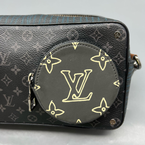 Louis Vuitton Messenger Monogram Monogram Eclipse Black