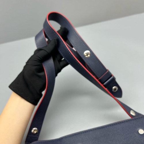 Louis Vuitton Lockme Bucket Calfskin Blue