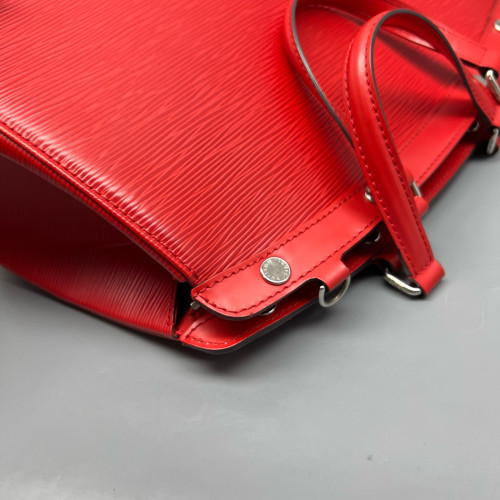 Louis Vuitton Brea MM Epi Red