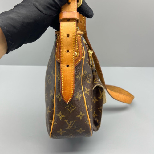 Louis Vuitton Hudson GM Monogram Brown
