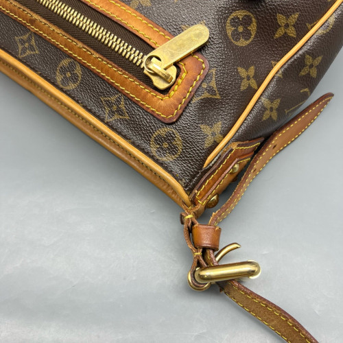 Louis Vuitton Hudson GM Monogram Brown