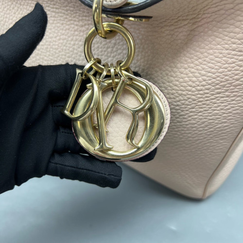 Dior Medium Diorissimo Tote Grained Calfskin Pink