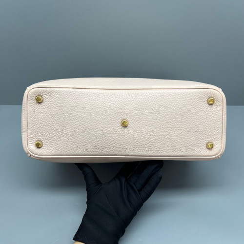 Dior Medium Diorissimo Tote Grained Calfskin Pink