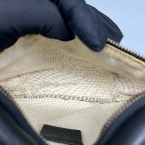 Gucci Logo Embossed Waist Belt Bag Calfskin Black Green Red