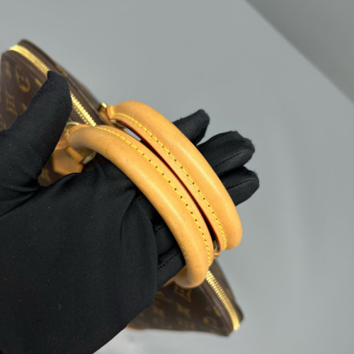 Louis Vuitton Alma MM Monogram Brown