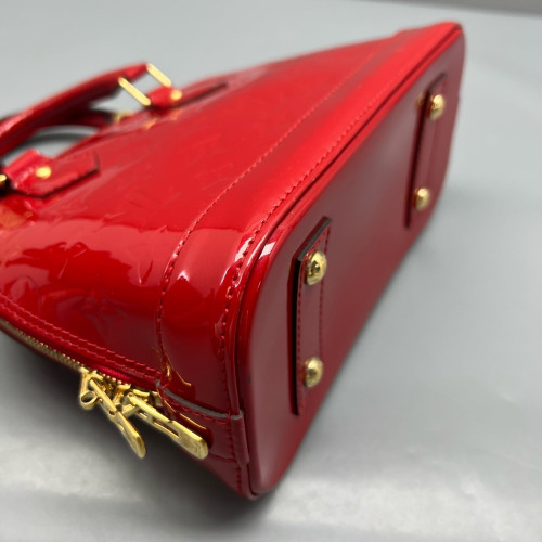 Louis Vuitton Alma BB Vernis Red
