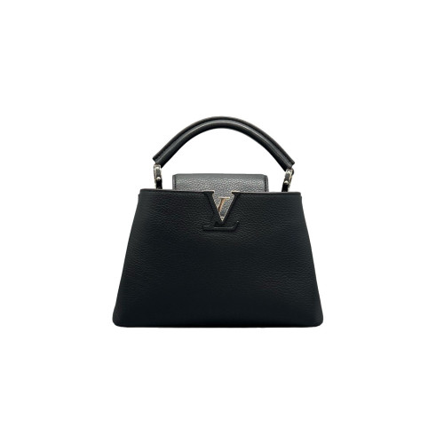 Louis Vuitton Capucines BB Taiga Black