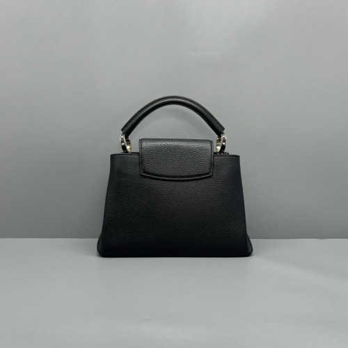 Louis Vuitton Capucines BB Taiga Black